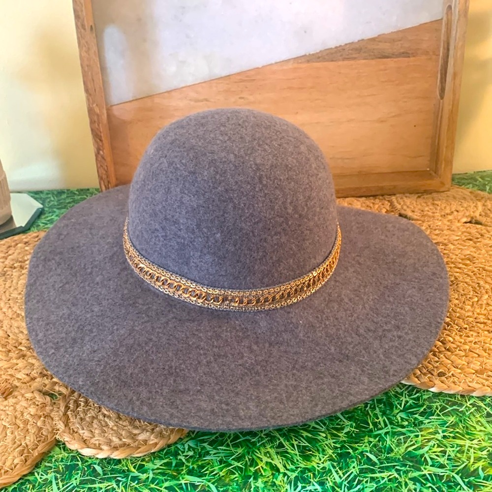 Adora, Wool floppy hat, gray with gold accents, one size, NWT